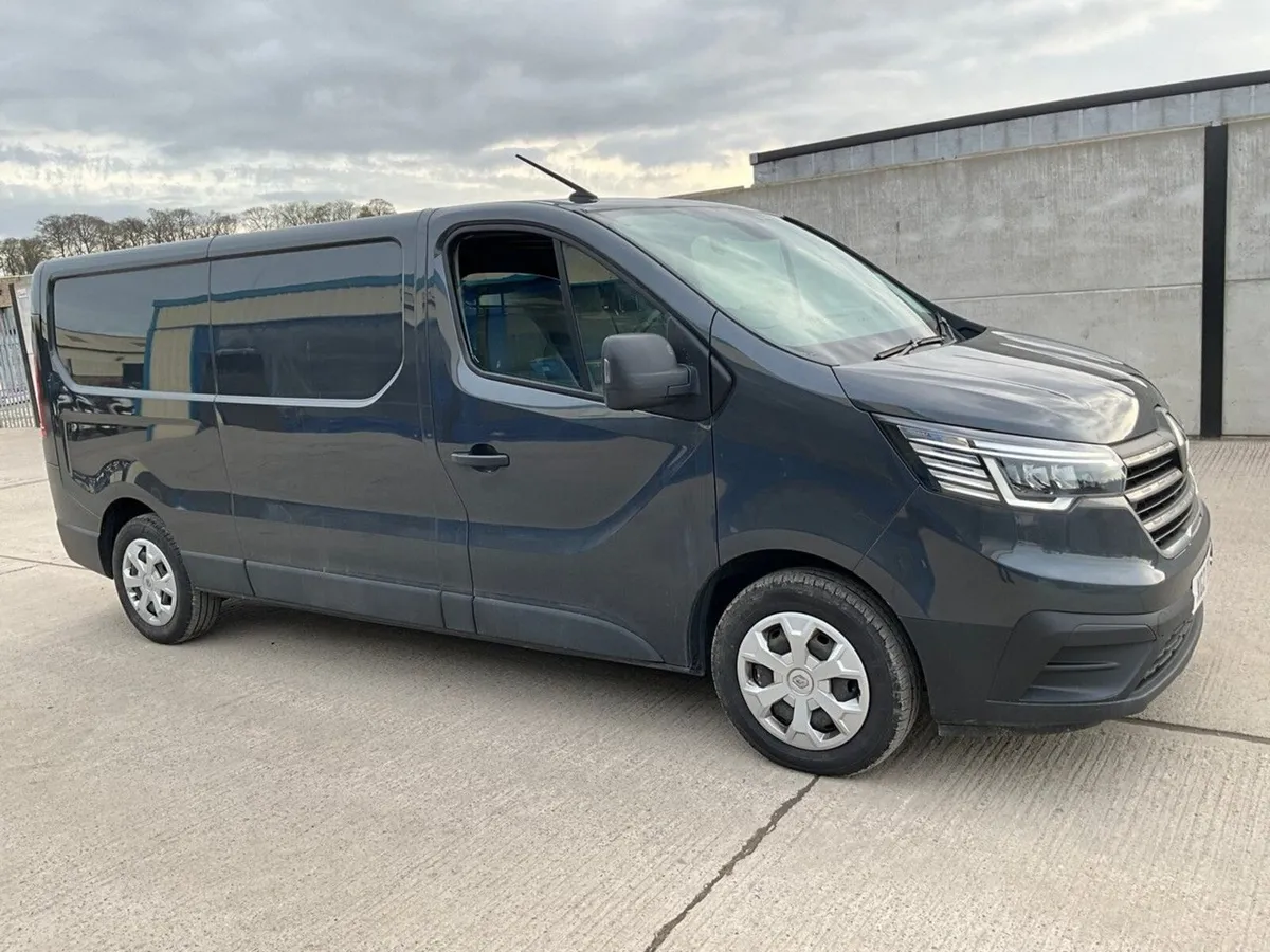 RENAULT TRAFIC LL30 BUSINESS+ LWB 2.0 BLUE DCI 130 - Image 1