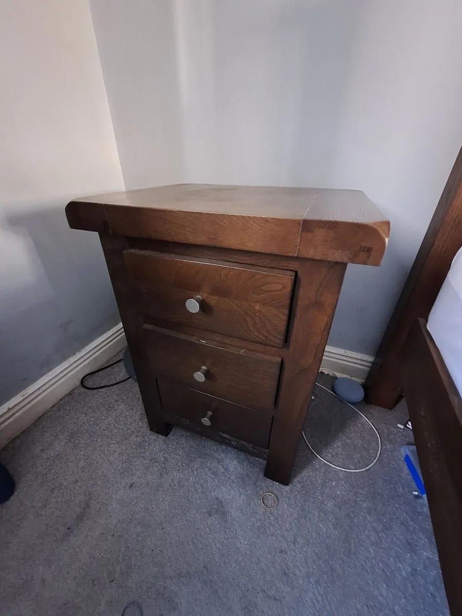 Bedroom Set - Image 4