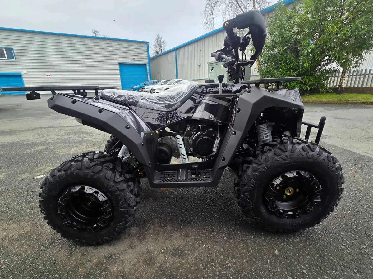 COMMANDER 200 Quad Work/Play/ Delivery/Easypay - Image 4