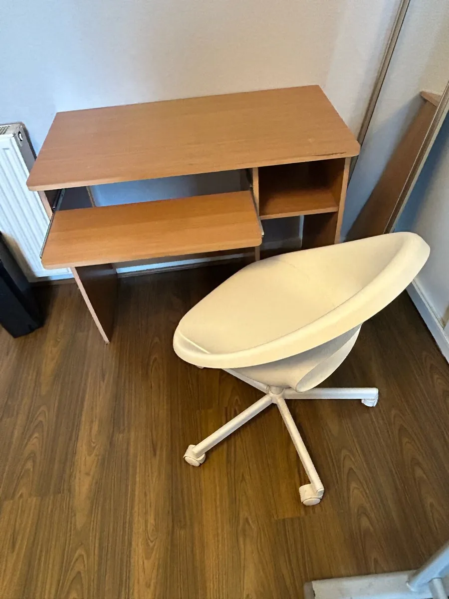 Desk & chair