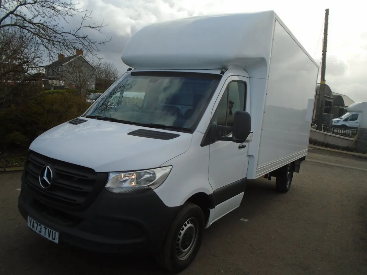 2024 Mercedes-Benz Sprinter 315CDI LUTON - Image 3