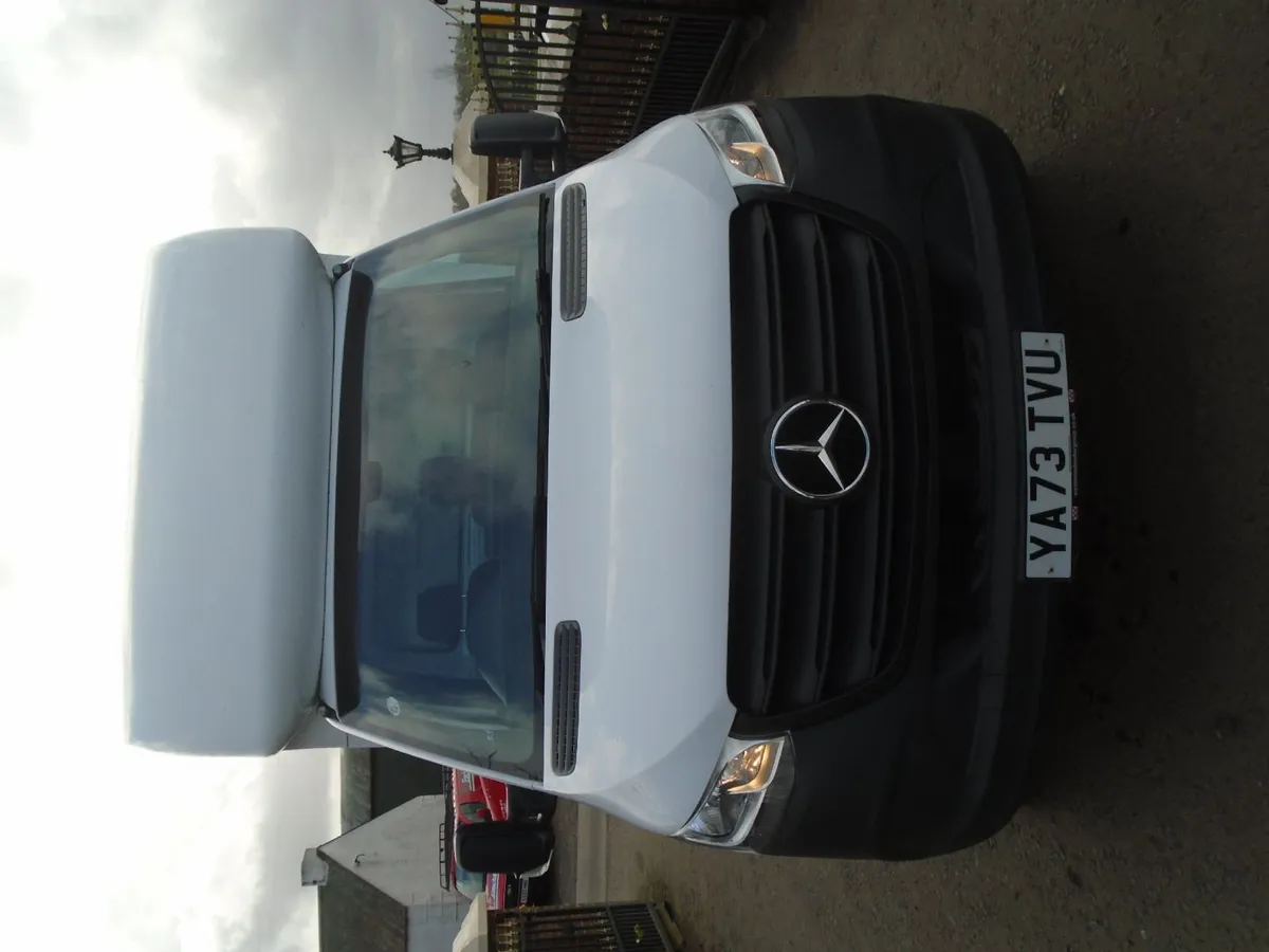 2024 Mercedes-Benz Sprinter 315CDI LUTON - Image 2