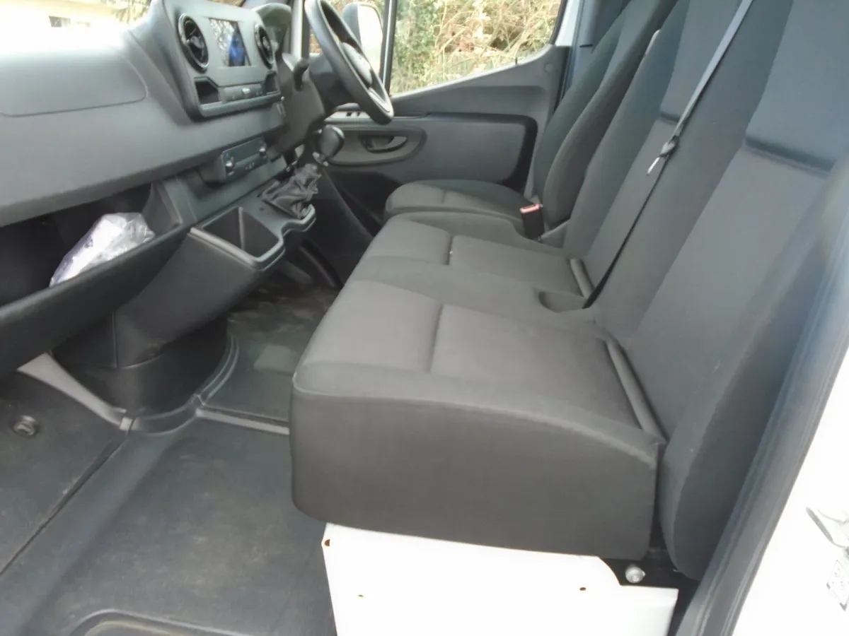2024 Mercedes-Benz Sprinter 315CDI LUTON - Image 4