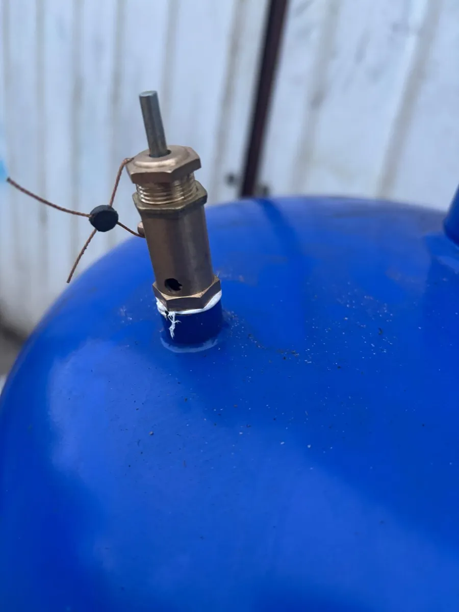 10 gallon sandblaster - Image 3