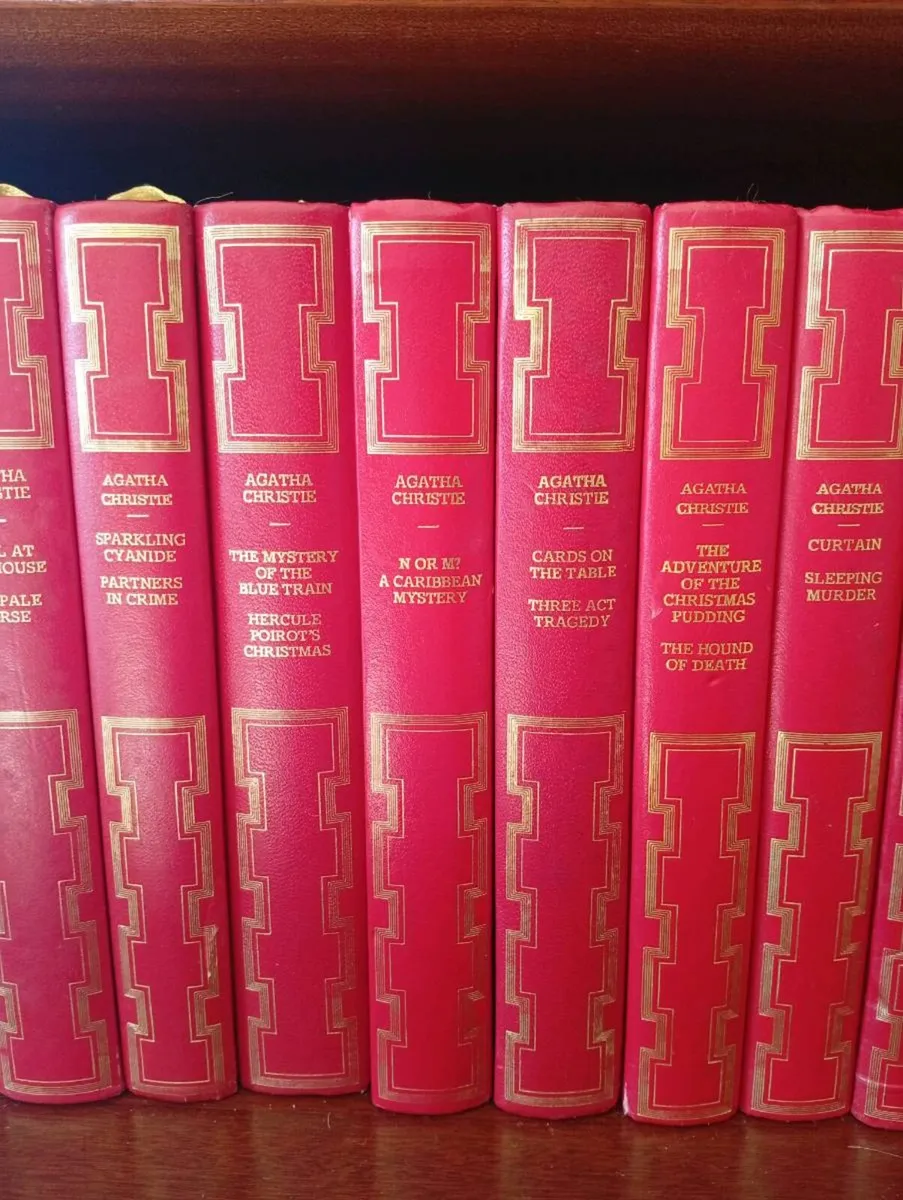Agatha Christie - Image 4