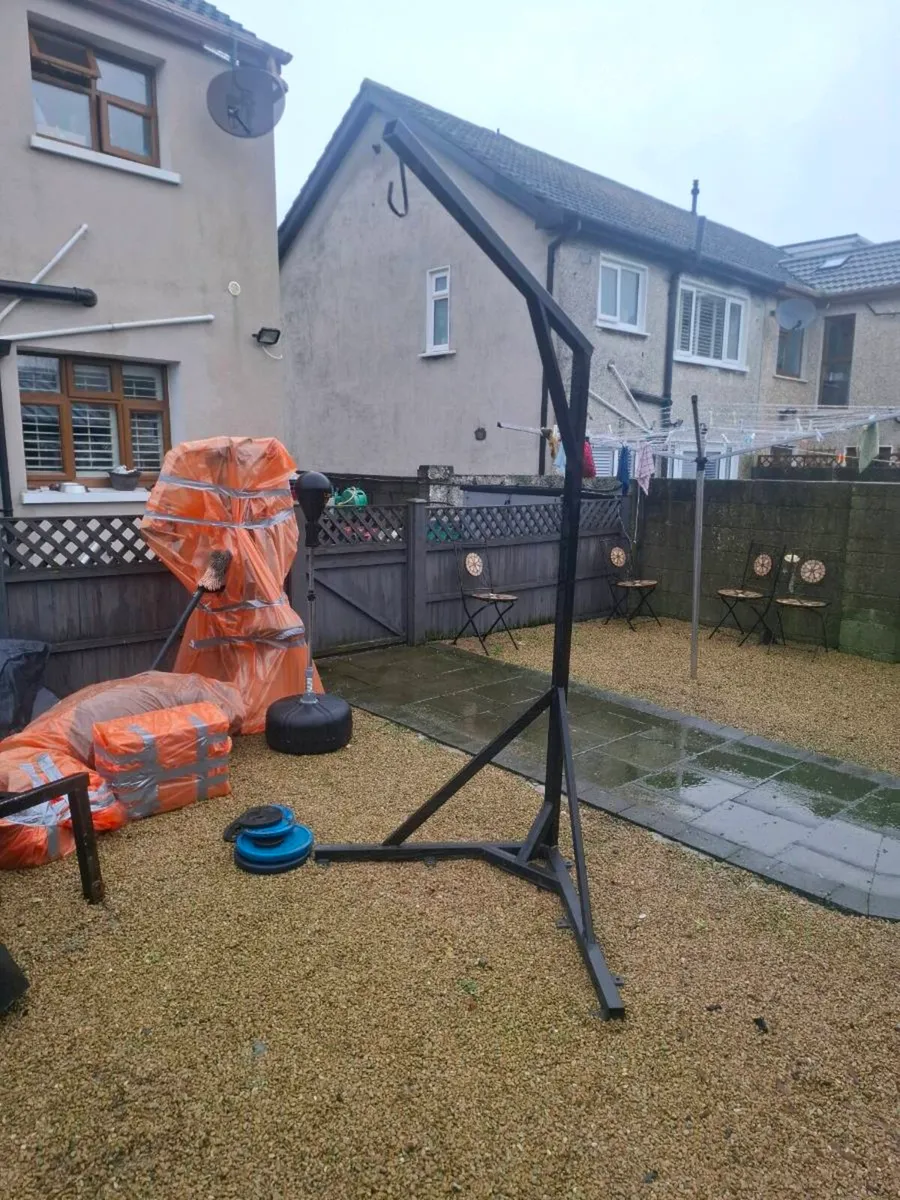 Venom full sized filled heavy bag and custom made - Image 4