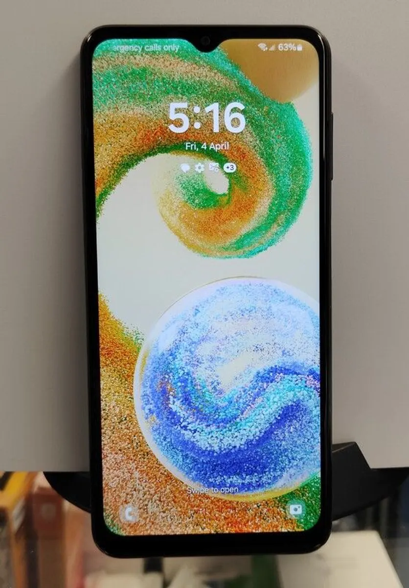 Samsung Galaxy A04s 32GB - Dual Sim - Unlocked - Black - Image 2