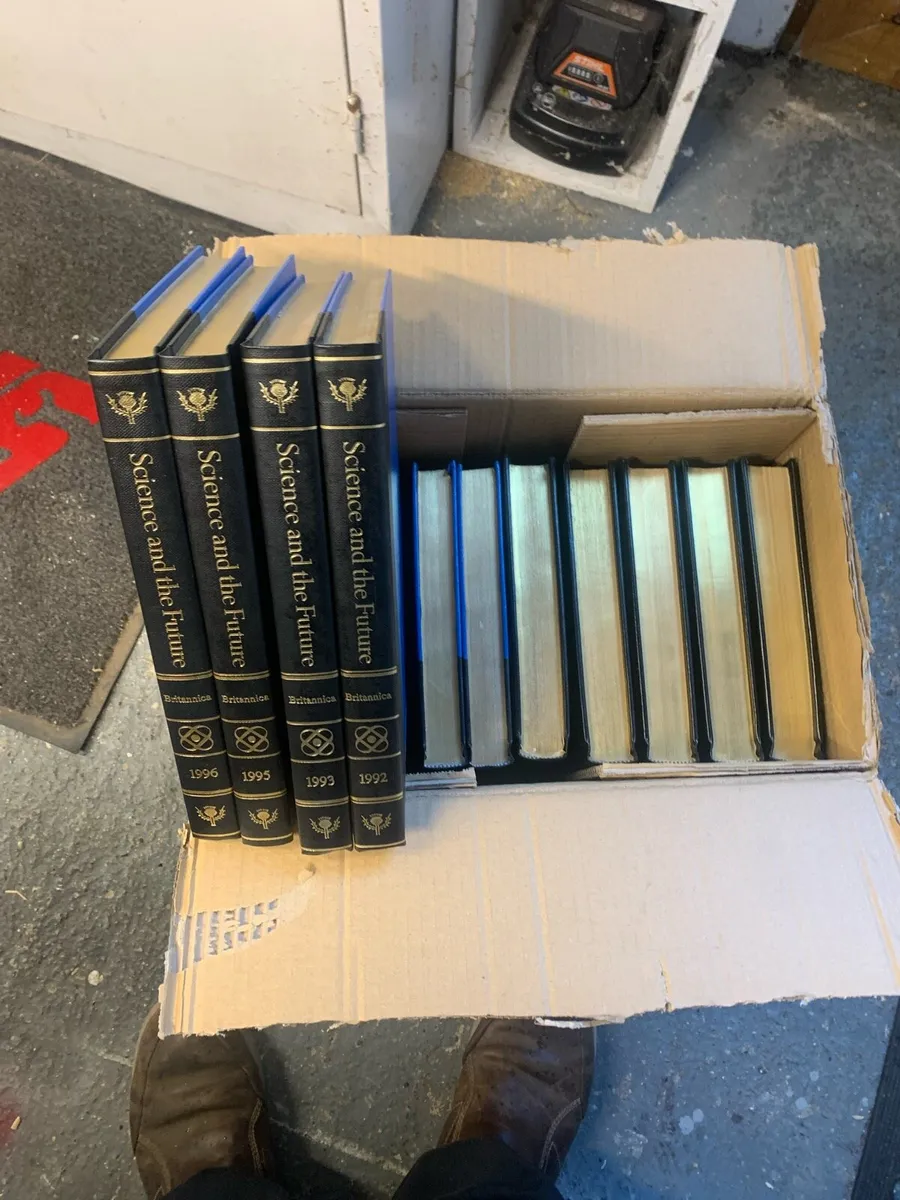 Complete encyclopaedia Brittanica