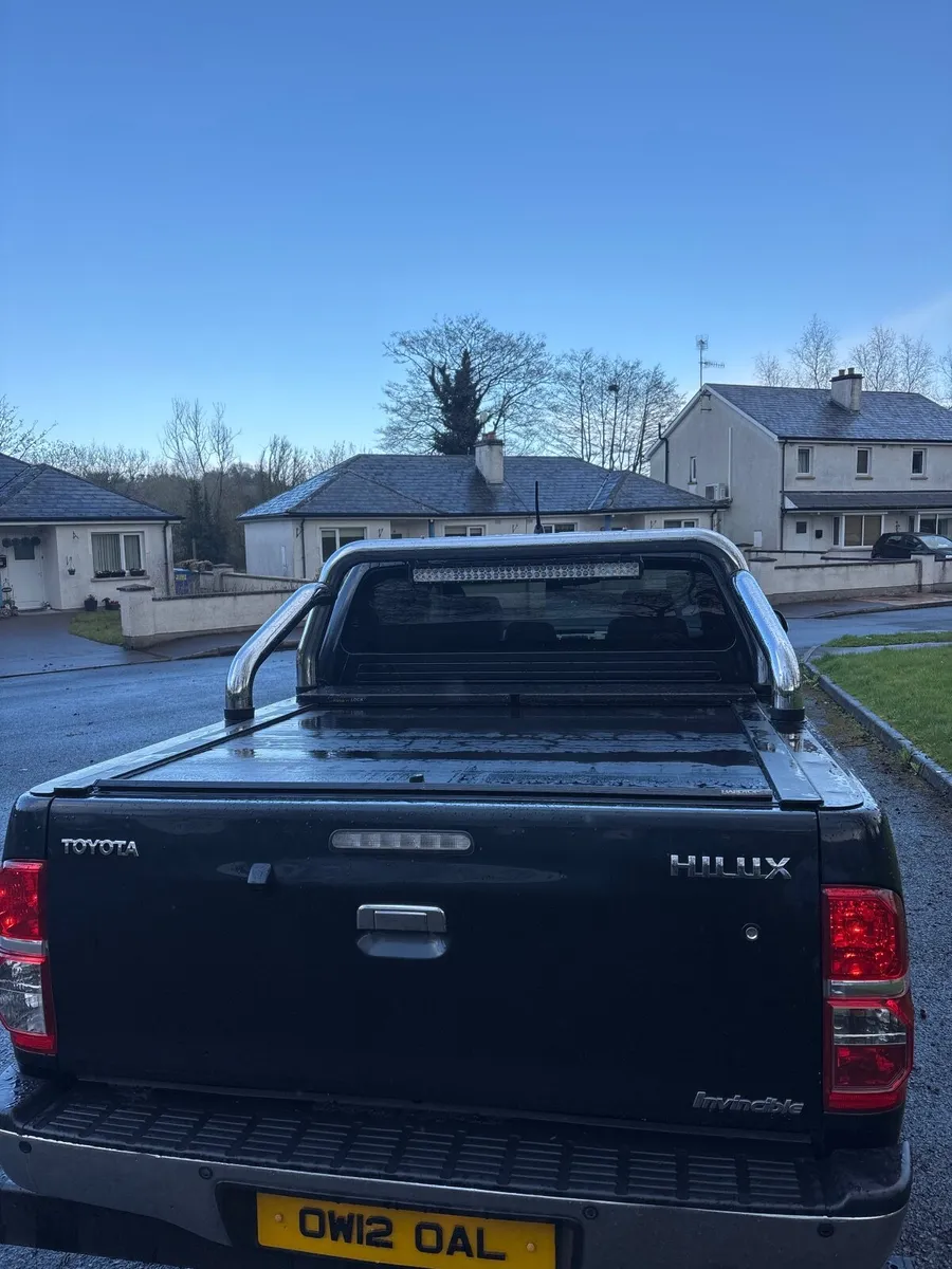 Toyota Hilux 2012 Invincible 3.0 D4D - Image 4