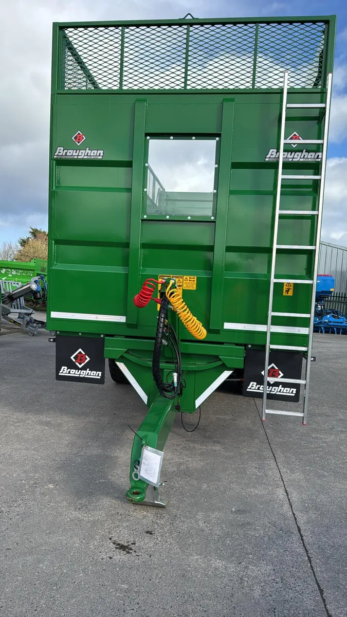 New broughan 24 & 25ft silage trailers - Image 2
