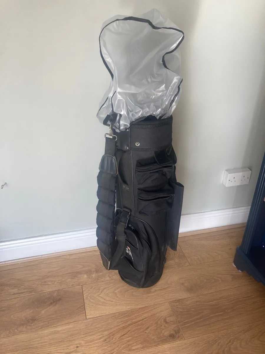 Arnold Palmer Bay Hill Cart Bag with Hood - Image 1