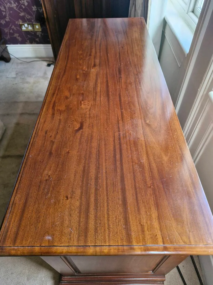 SOLID Mahogany Chest of Drawers - Image 4