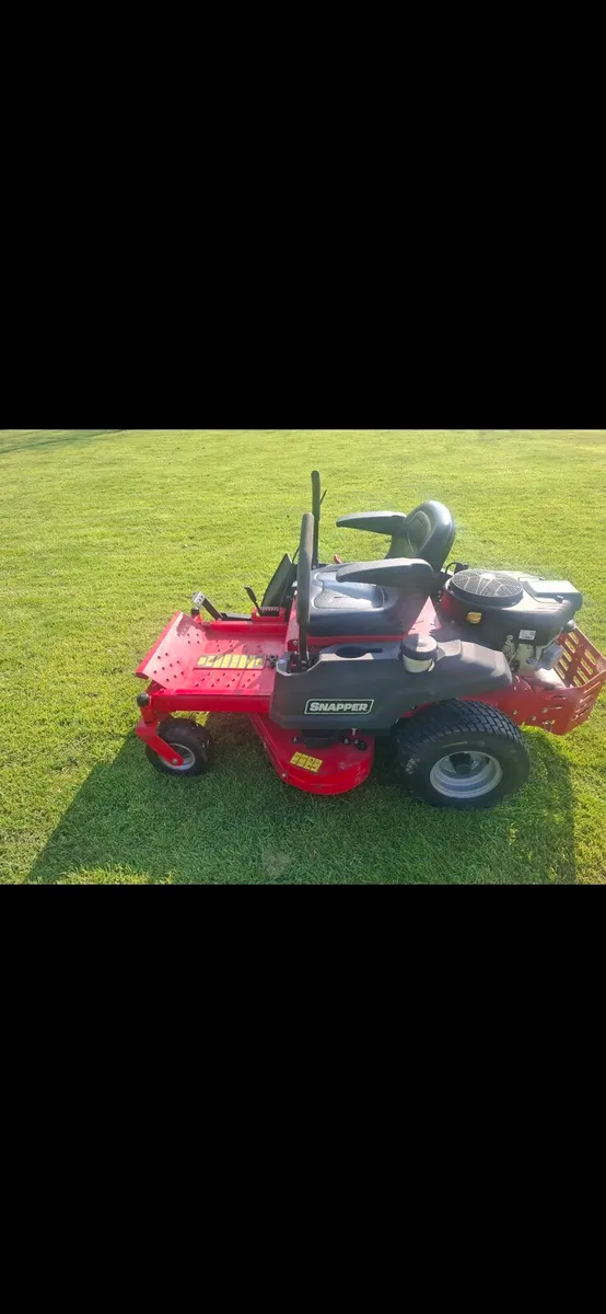 Snapper ZTX 105 Zero Turn  lawn mower,steel deck - Image 1