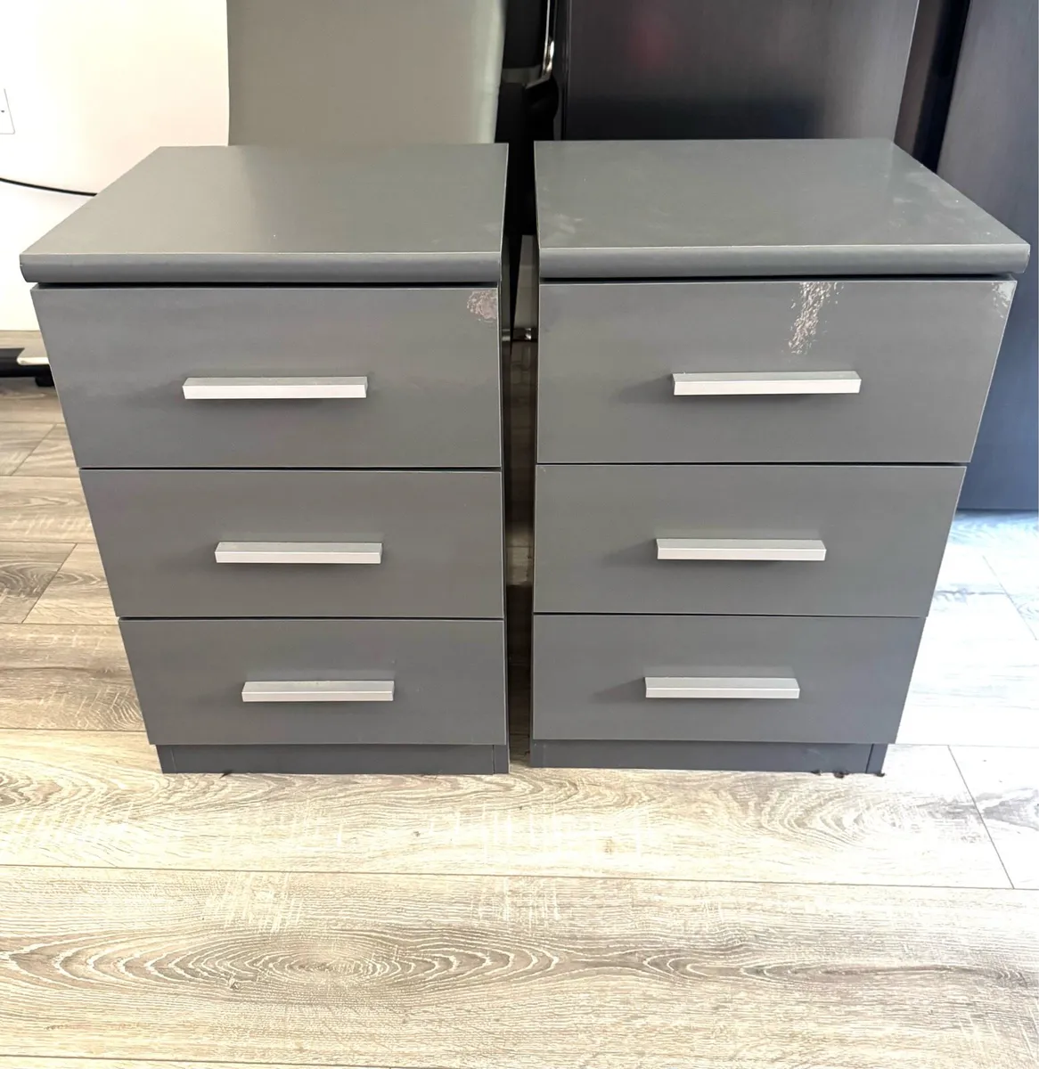 Bedside table with drawers - Image 1