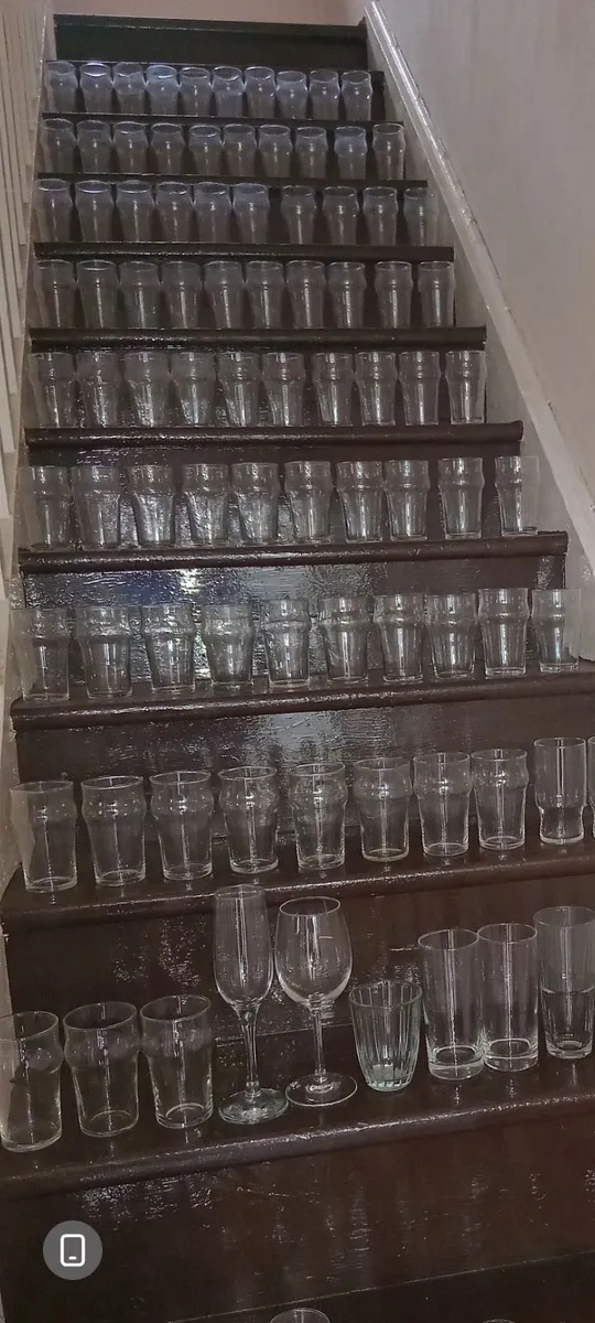 100 GLASSES