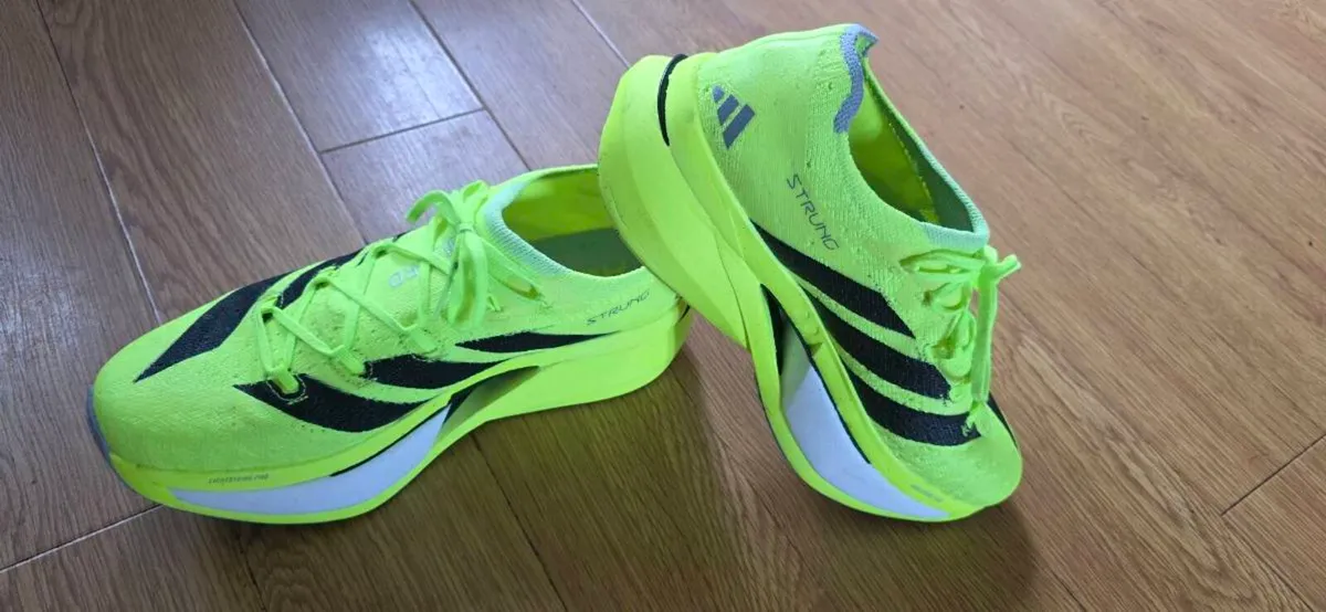 Adizero strung x 3 - Image 1