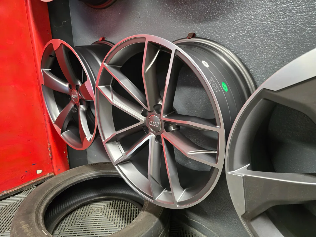 **Special** 20" Audi S5P Style