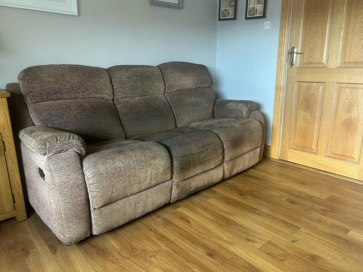 3 seater recliner couch - Image 1