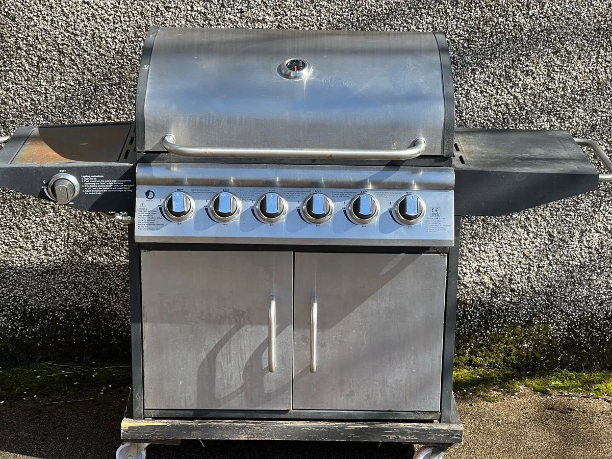 6 Burner Gas BBQ + Side Burner - Image 3