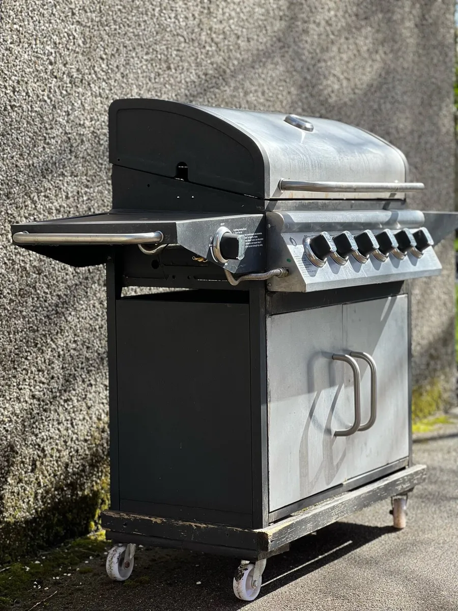 6 Burner Gas BBQ + Side Burner - Image 4
