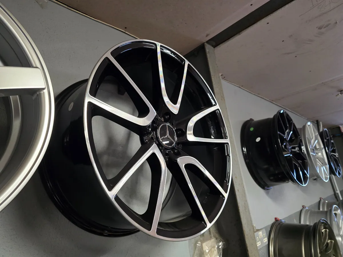 **Special** 20" Mercedes C43 Style