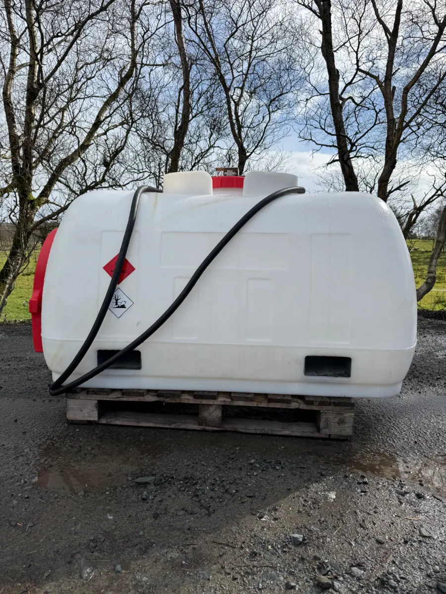 Fuel Bowser - Image 1