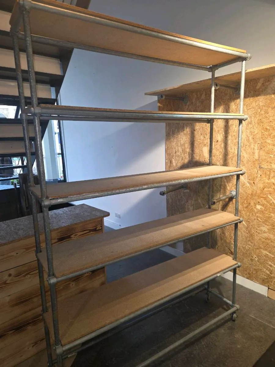 Shelving unit - Image 1