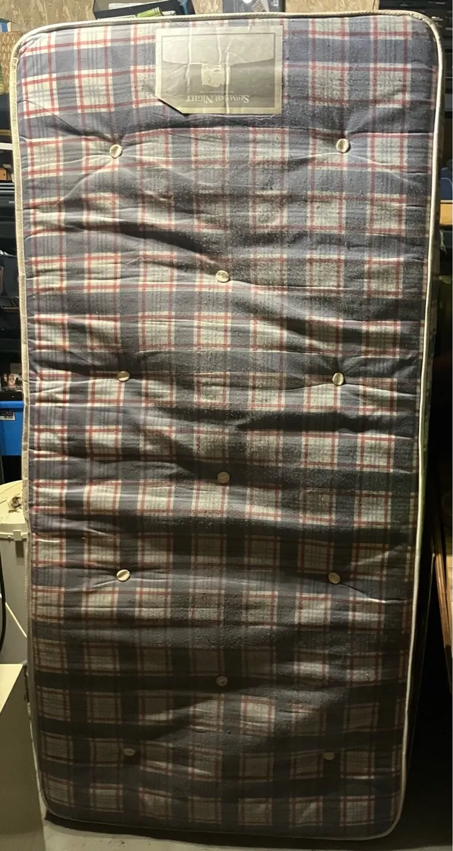 Single mattress - Image 1