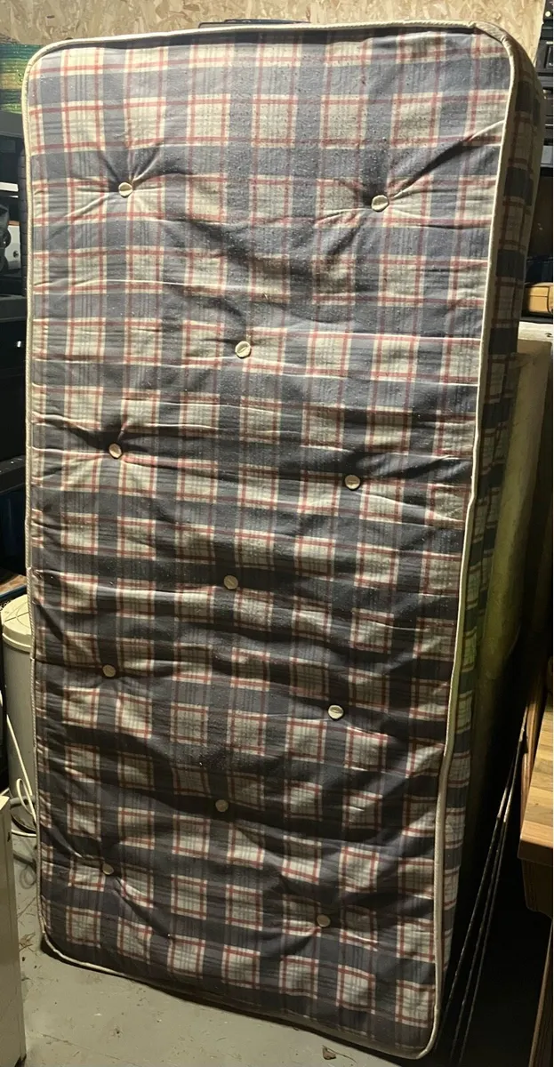 Single mattress - Image 2