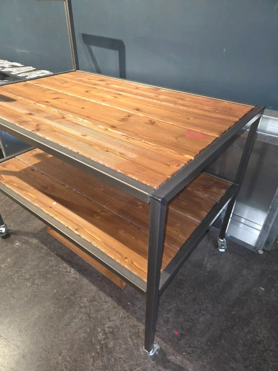 Display/work table - Image 2