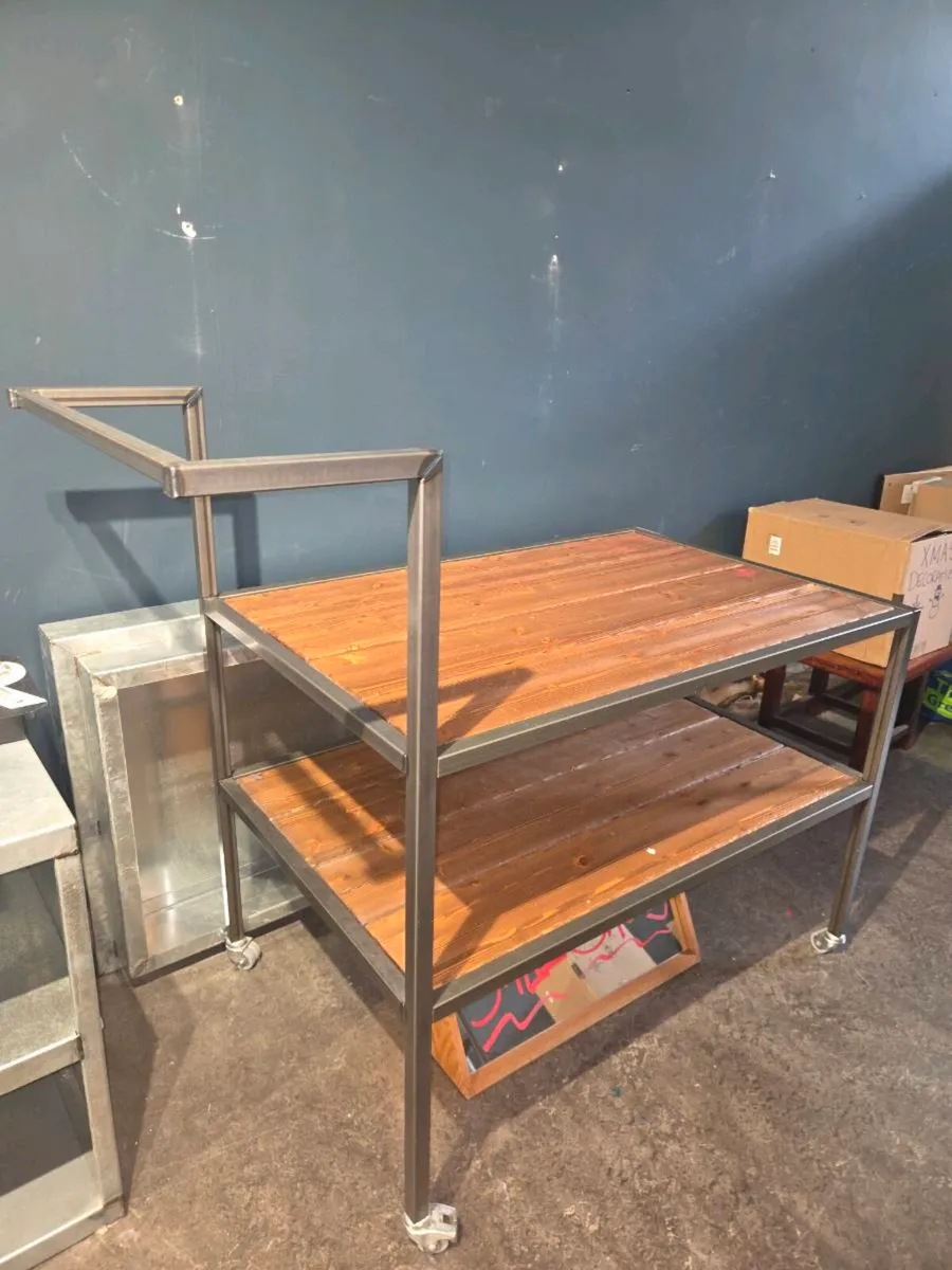 Display/work table - Image 3