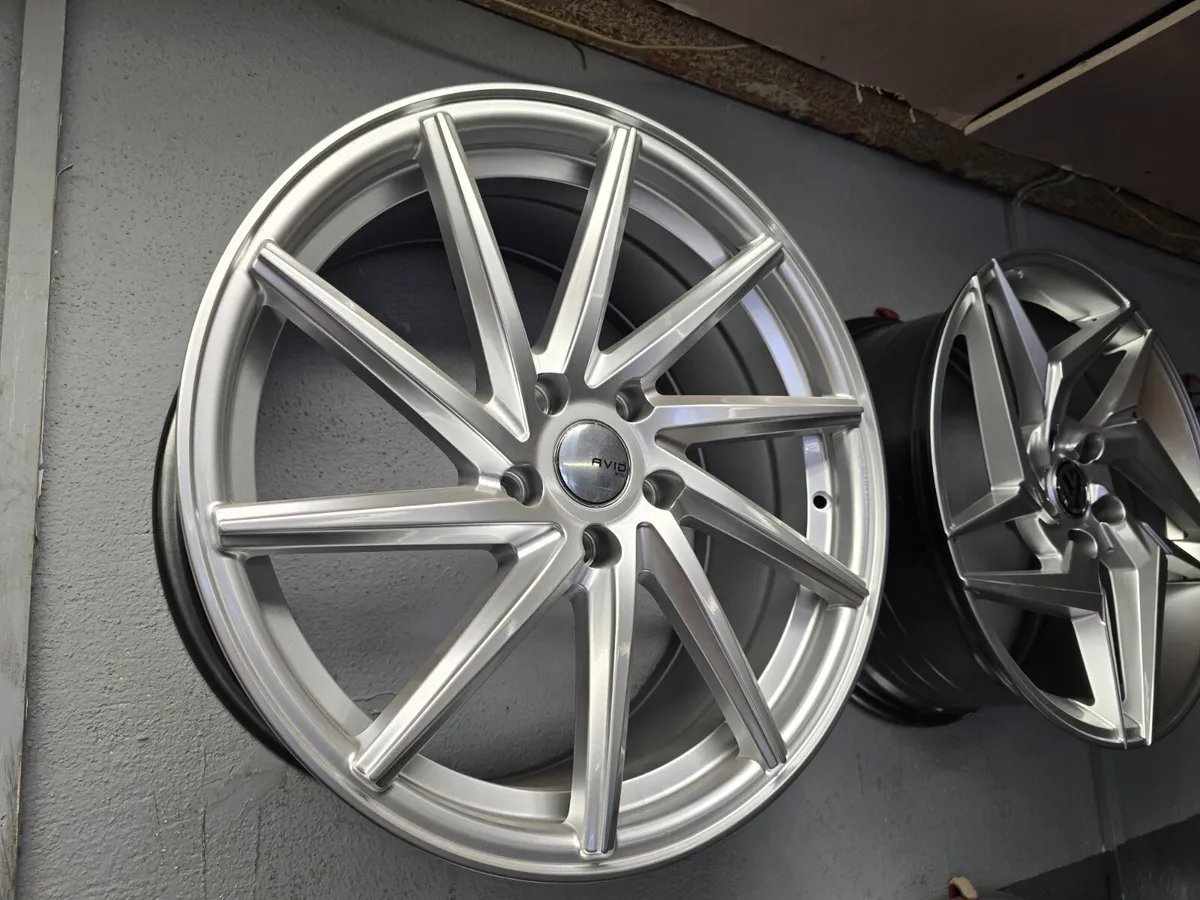 **Special** 18" AVID 1D 5X112