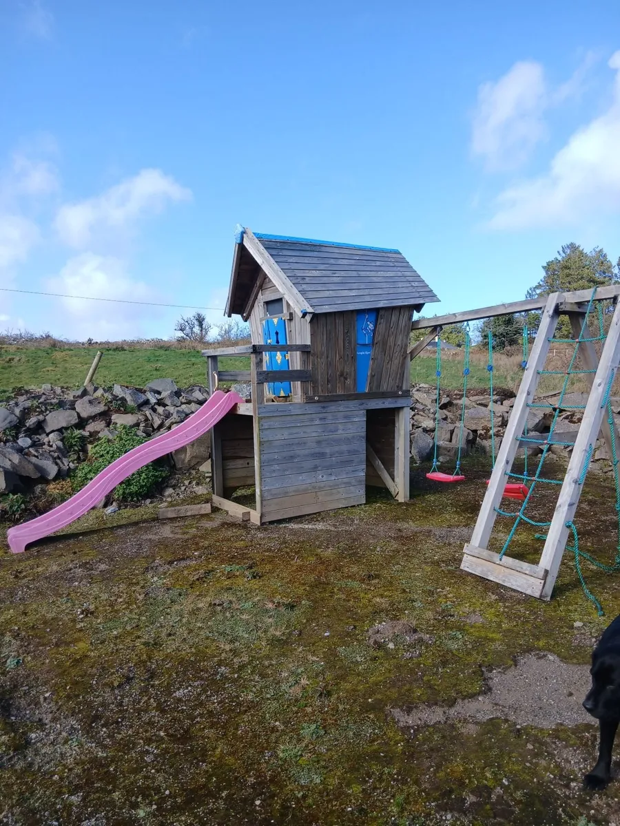 Play House/Swing & Slide - Image 1