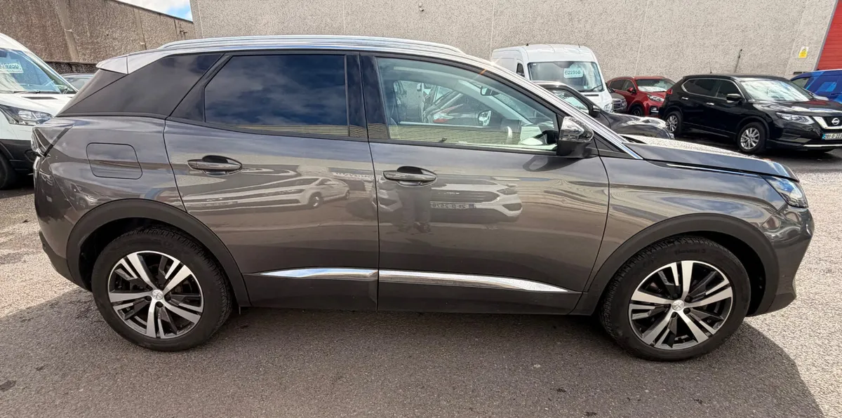 2022 Peugeot 3008 Automatic Carvan - Image 3