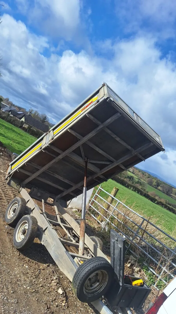 Bateson tipping trailer 10x5.11" - Image 1