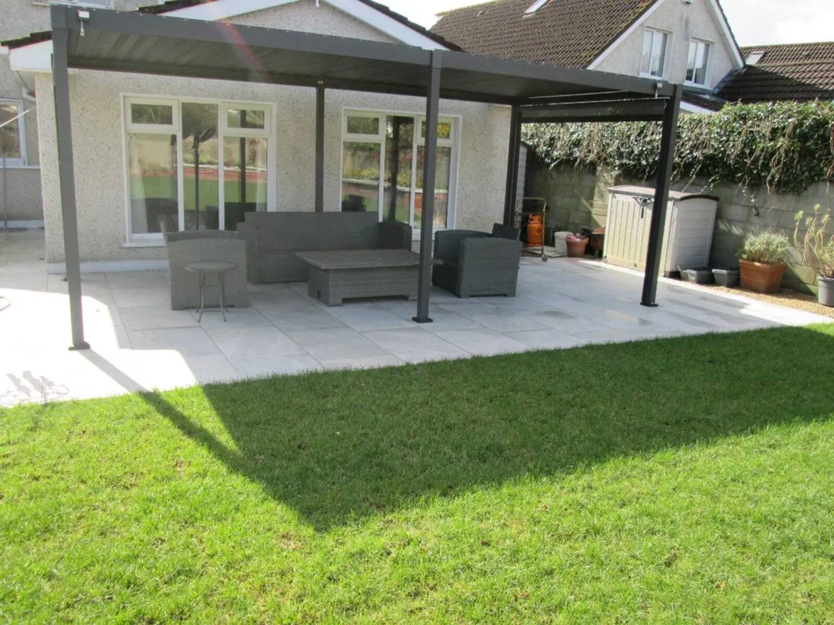 LAKESIDE LANDSCAPING AND PAVING - Image 1