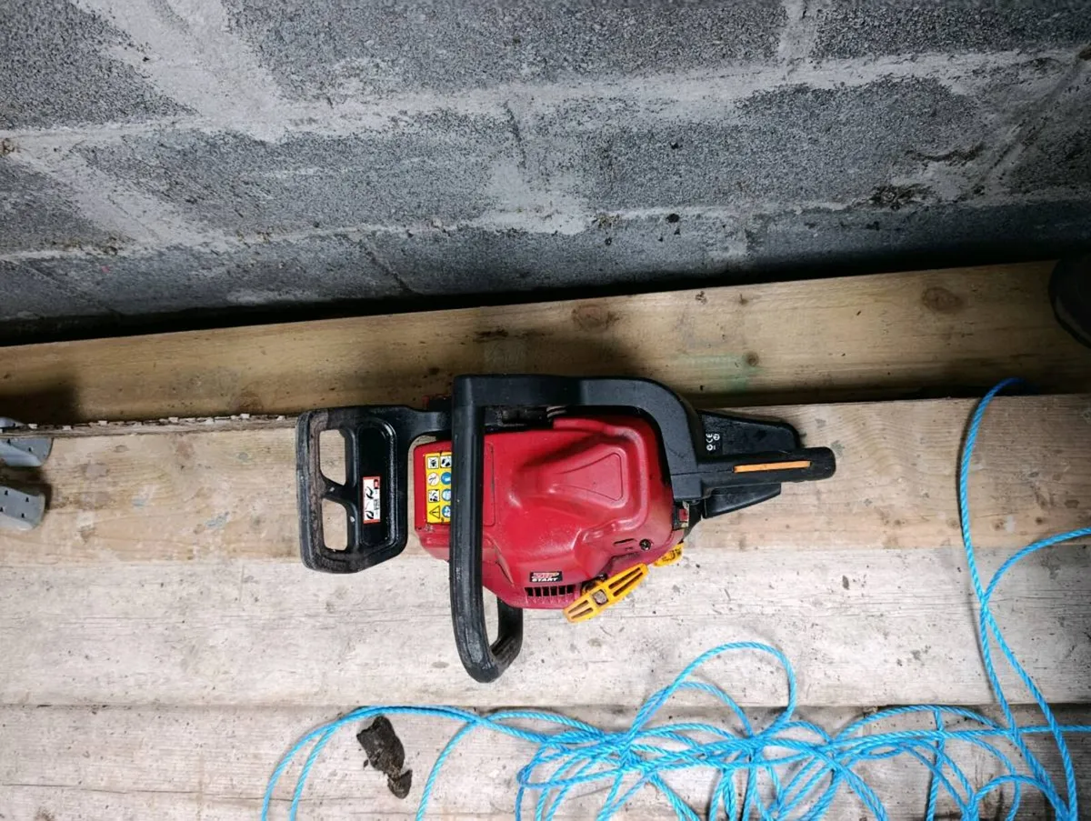 Homelite 18 in chainsaw - Image 3