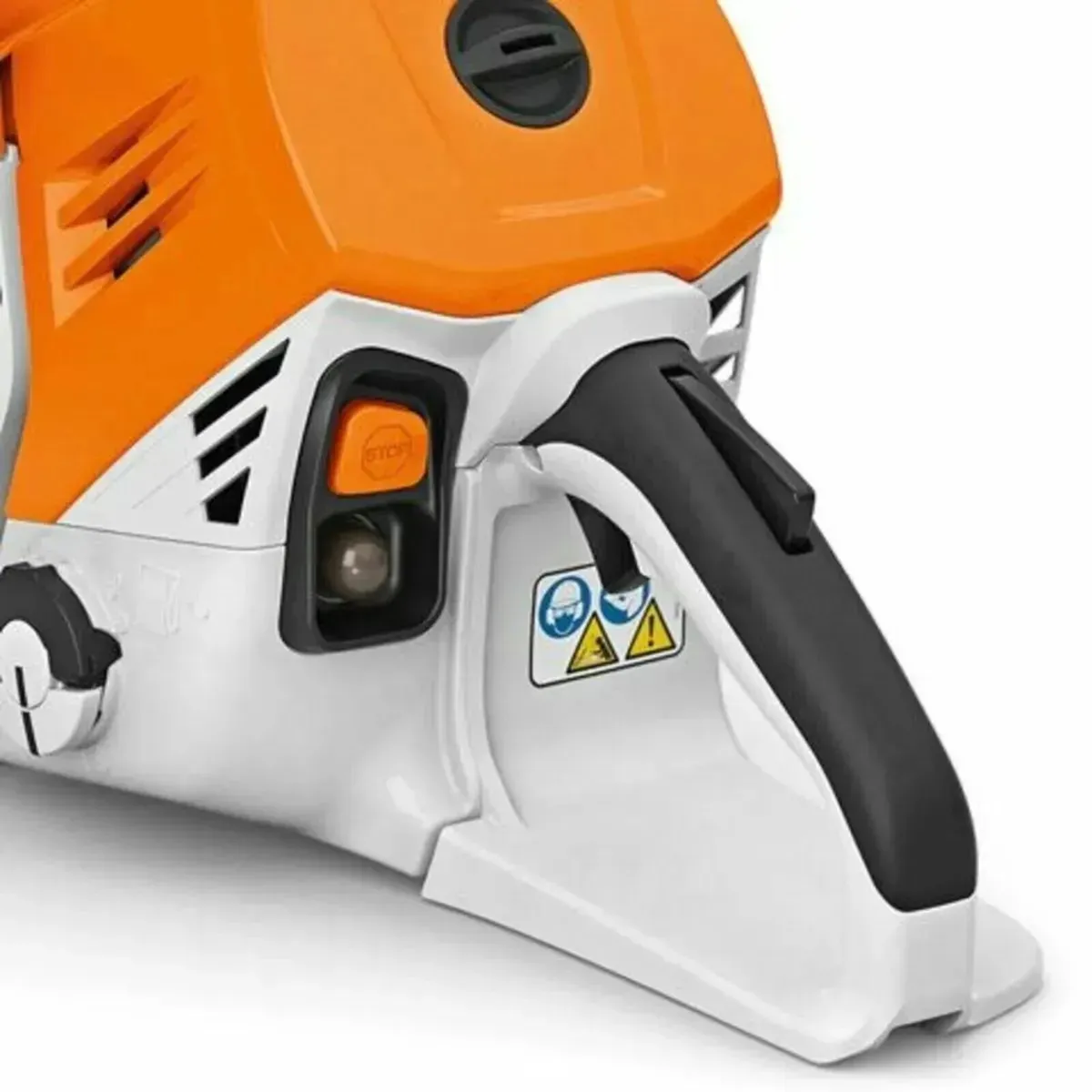 The STIHL MS500i Chainsaw - Image 2