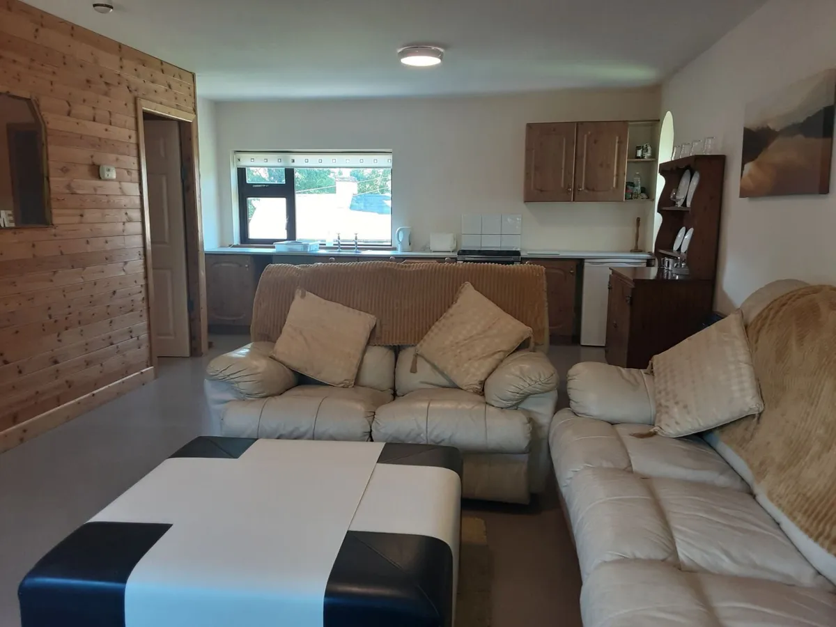 Holiday accommodation - Image 4