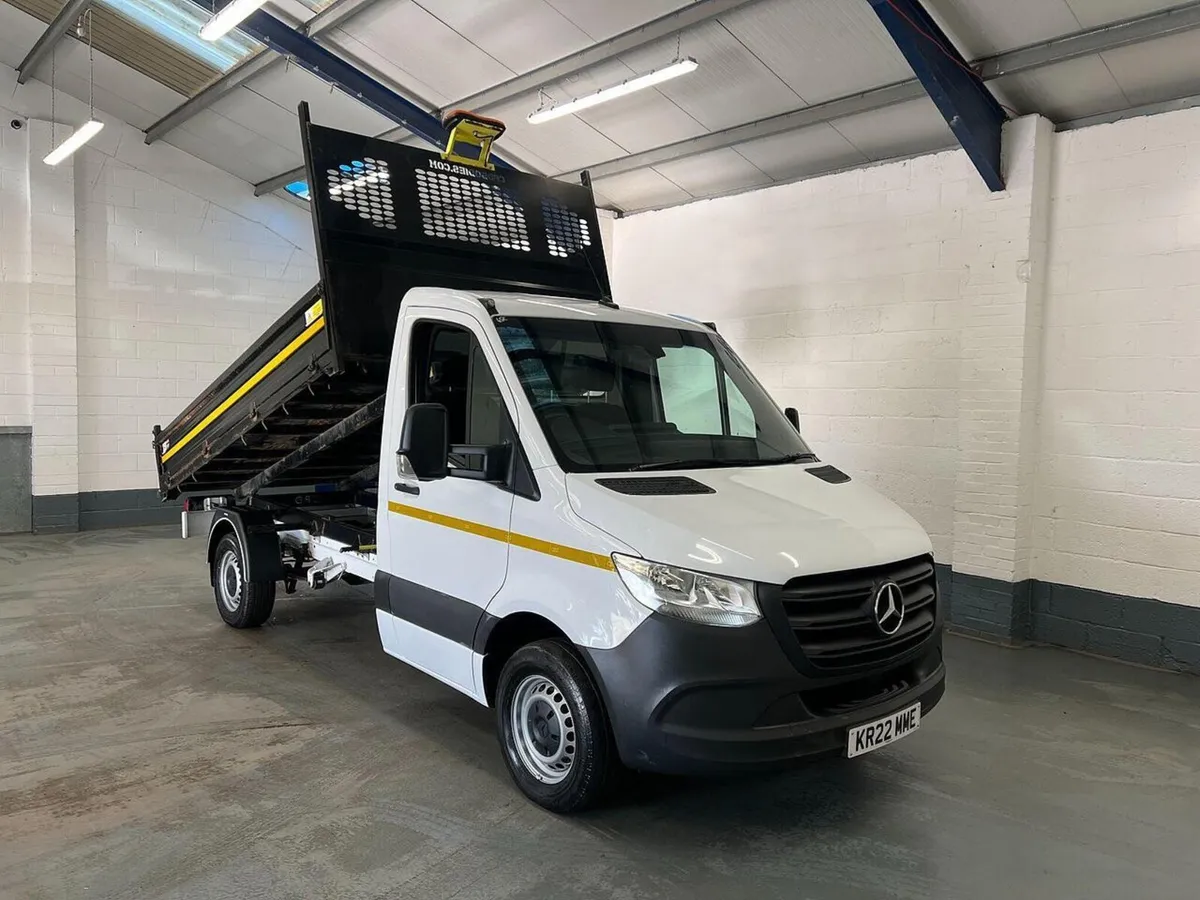 2022 Mercedes-Benz Sprinter Tipper Van - Image 4