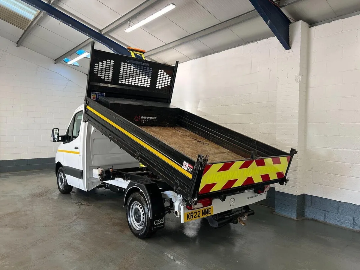 2022 Mercedes-Benz Sprinter Tipper Van - Image 1
