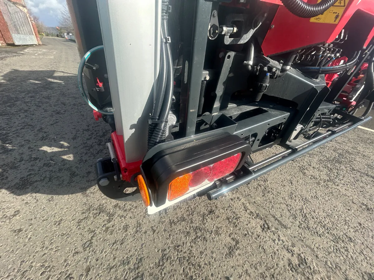 New Kverneland A12 Sprayer - Image 3