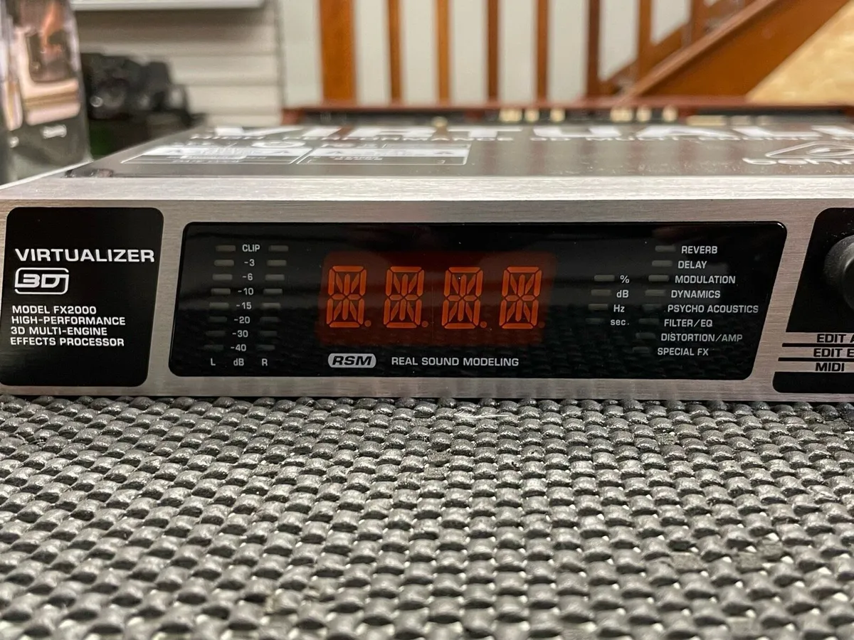 Behringer Virtualizer Effects Processor - Image 2