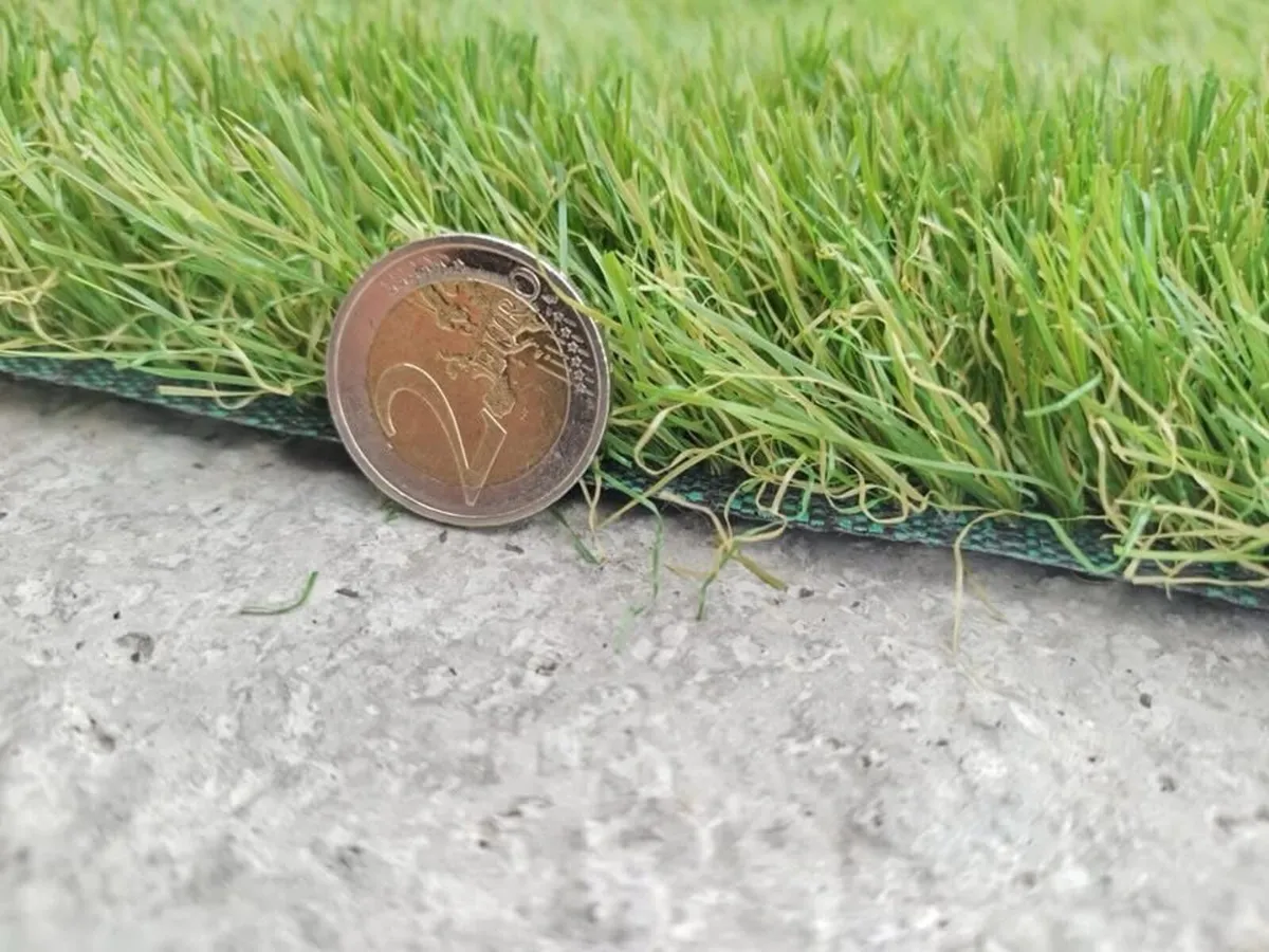Brand New 40MM Artificial Grass - Image 3