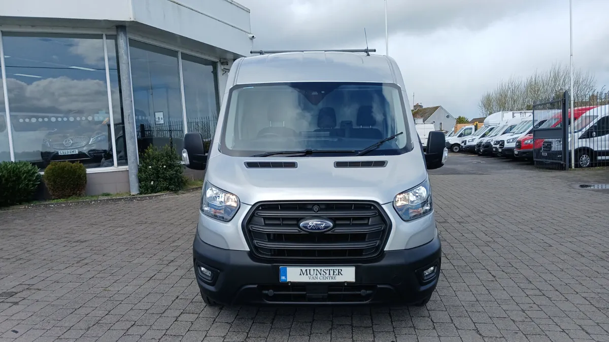 241 FORD TRANSIT L3 H2 HIGH SPEC SPOTLESS,EXTRAS - Image 3