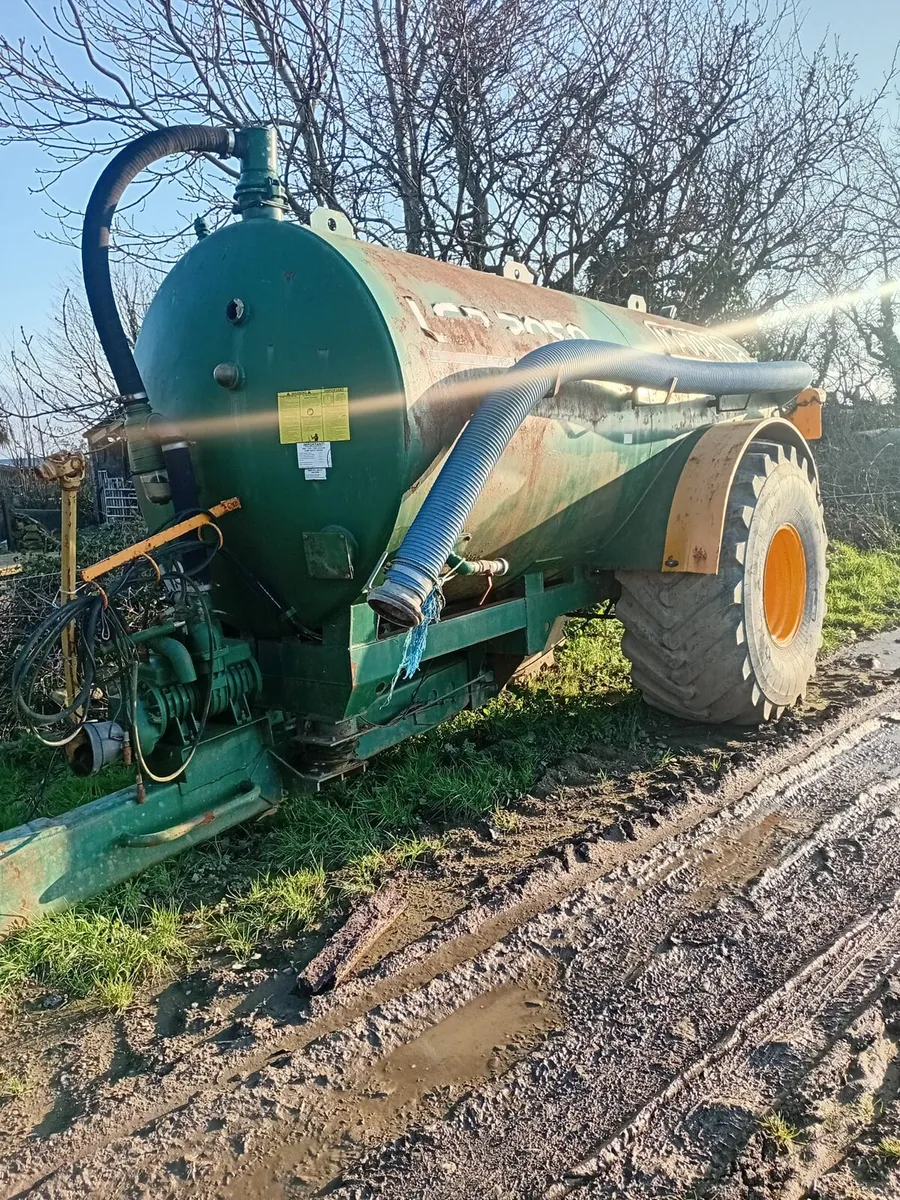 Major 2050 gallon slurry tank - Image 1