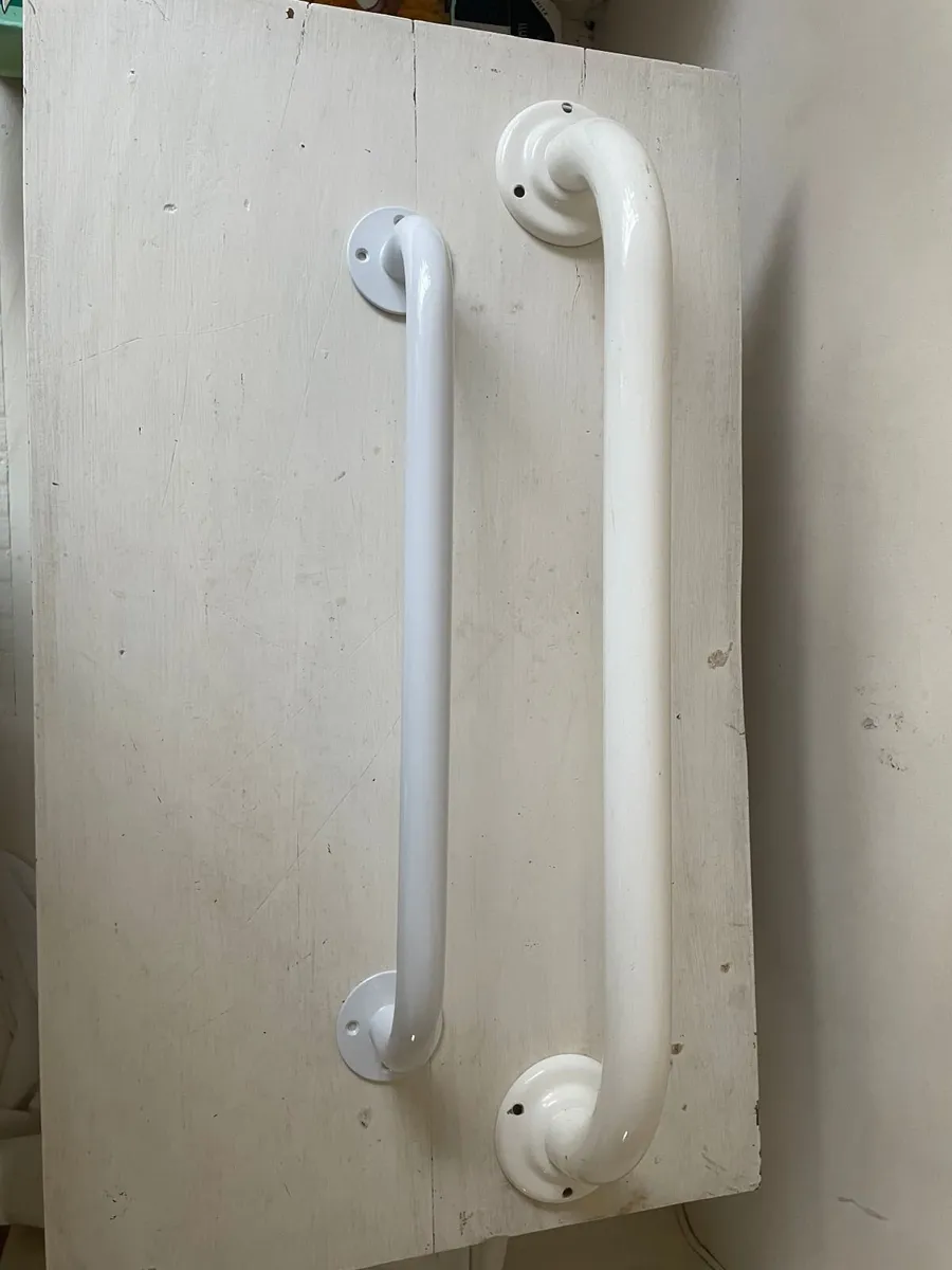 Grab Bar - Image 3