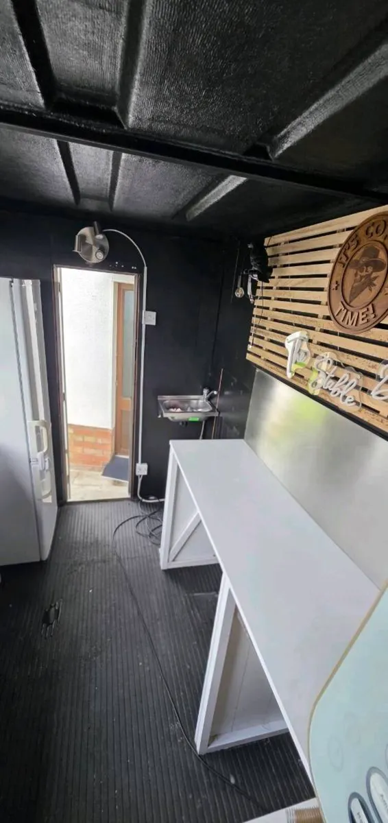 Coffee trailer - Image 3