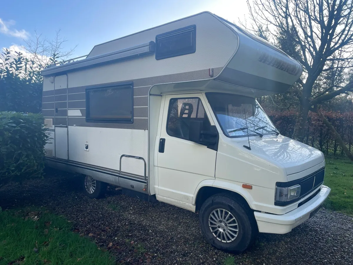 Camper - Image 1