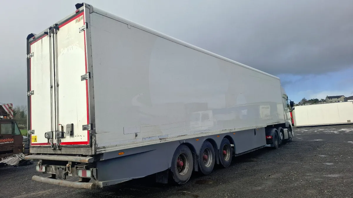 2016 Gray & Adams Fridge Trailer , 3 Axle - Image 4